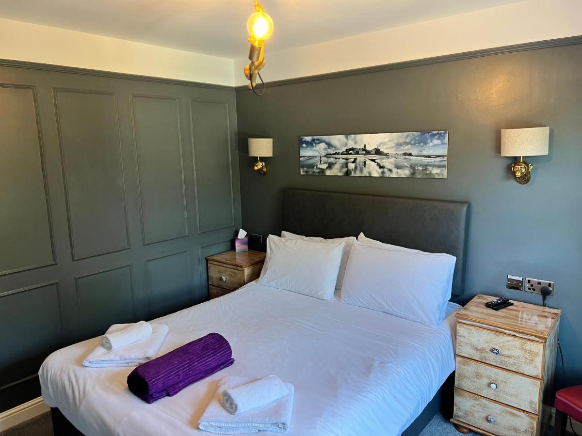 The Plough Inn Marsham エクステリア 写真